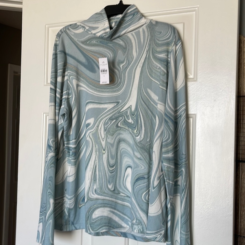 Ann Taylor soft turtleneck NWOT Large